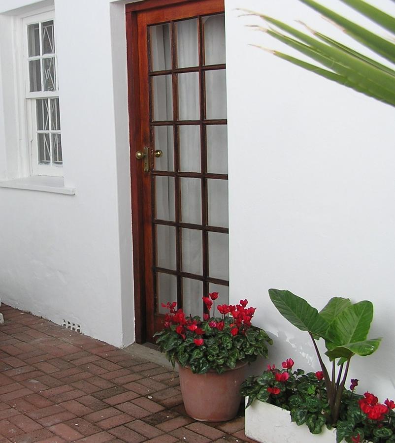 Little Green World Beaufort West Exterior photo